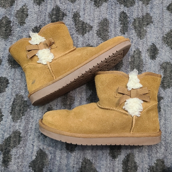 Ugg Koolaburra Tan Bow Ankle Booties sz 6.5 - Picture 11 of 15